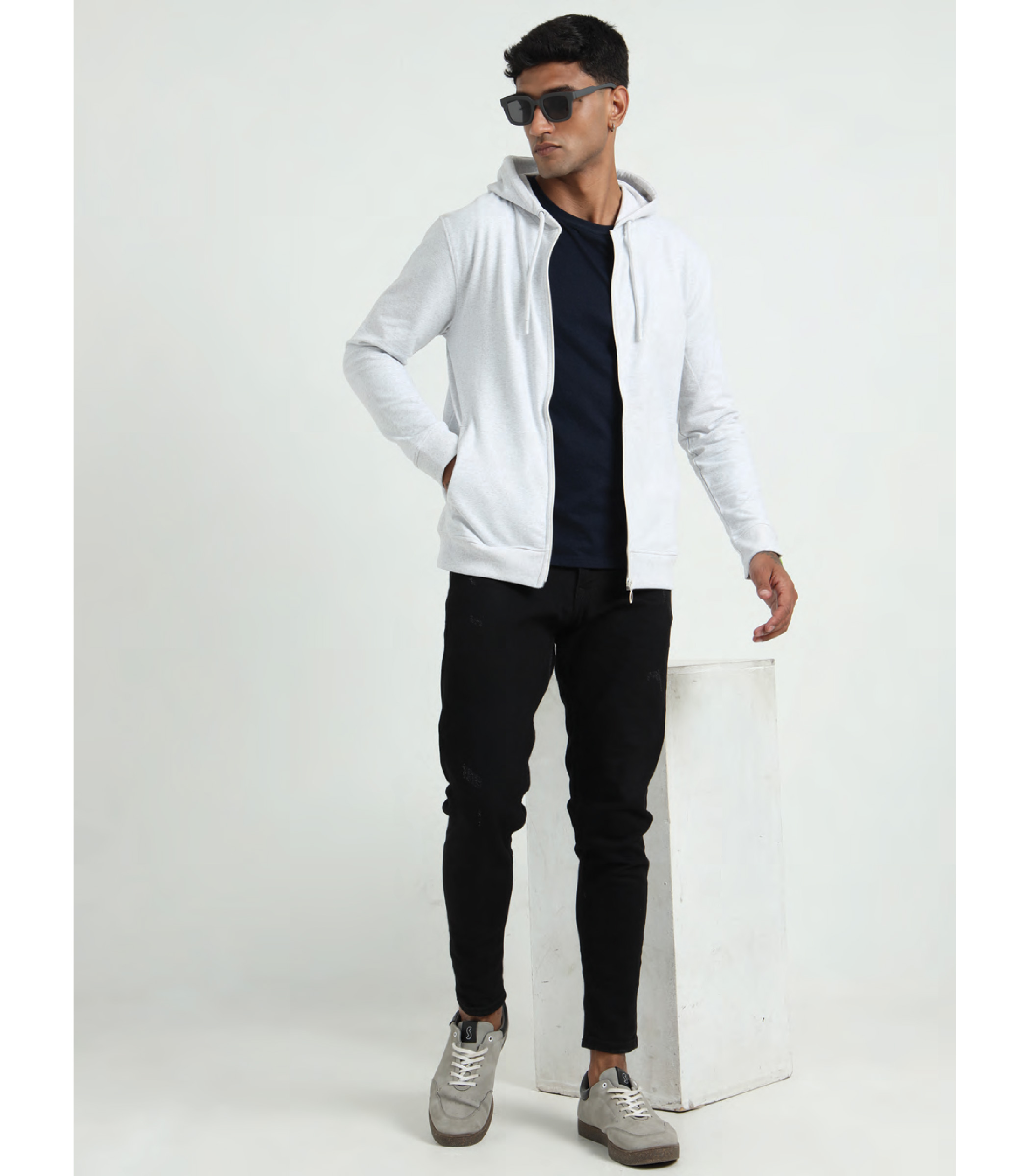 Caslay Zipper White
